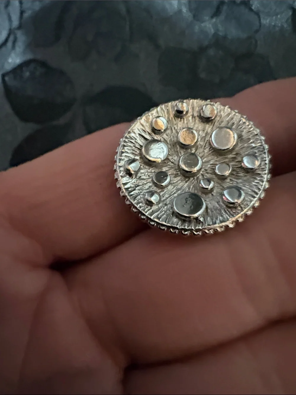 VINTAGE TEXTURED AND POLISHED DOT ACCENTS SILVER-TONE ROUND CLIP-ON EARRINGS